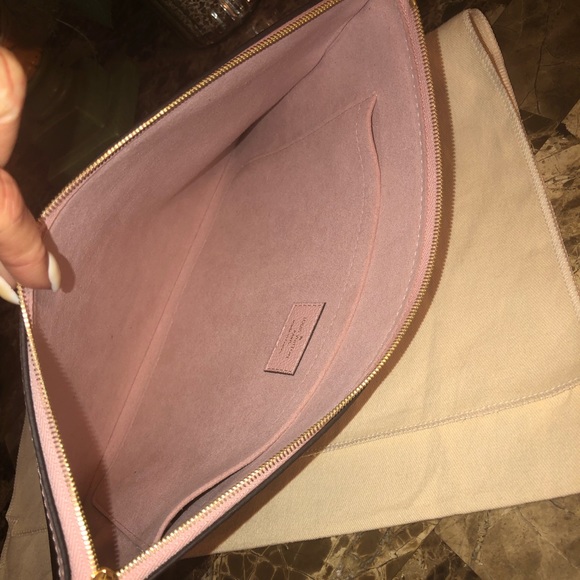 AUTH Louis Vuitton Daily Pouch In Rose Poudre NEW - Picture 7 of 8